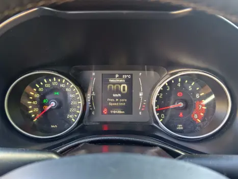 FIAT Toro 1.8 16V 4P FLEX FREEDOM AUTOM�TICO, Foto 14