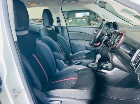 FIAT Toro 1.8 16V 4P FLEX FREEDOM AUTOM�TICO, Foto 17