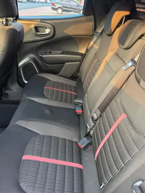 FIAT Toro 1.8 16V 4P FLEX FREEDOM ROAD AUTOM�TICO, Foto 6