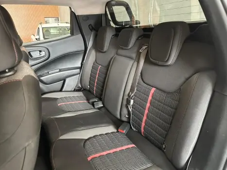 FIAT Toro 1.8 16V 4P FLEX FREEDOM AUTOM�TICO, Foto 10