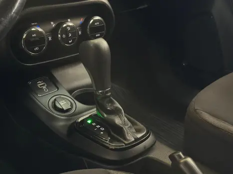 FIAT Toro 1.8 16V 4P FLEX FREEDOM AUTOM�TICO, Foto 11