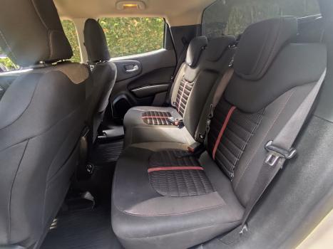 FIAT Toro 1.8 16V 4P FLEX FREEDOM AUTOM�TICO, Foto 11