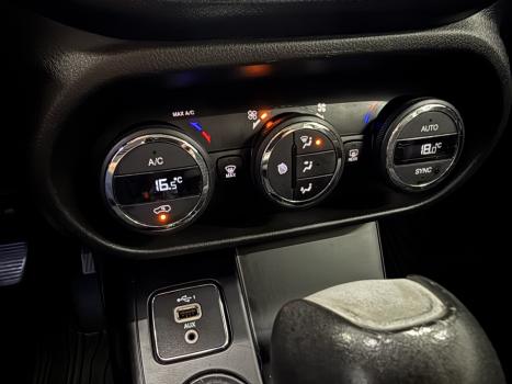 FIAT Toro 1.8 16V 4P FLEX FREEDOM AUTOM�TICO, Foto 19