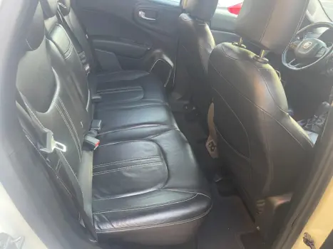 FIAT Toro 1.8 16V 4P FLEX FREEDOM AUTOM�TICO, Foto 9