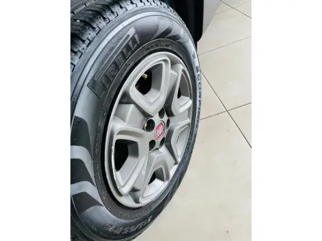 FIAT Toro 1.8 16V 4P FLEX FREEDOM AUTOM�TICO, Foto 19