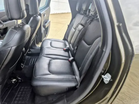 FIAT Toro 1.8 16V 4P FLEX FREEDOM AUTOM�TICO, Foto 19
