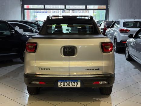 FIAT Toro 1.8 16V 4P FLEX FREEDOM AUTOMÁTICO, Foto 4