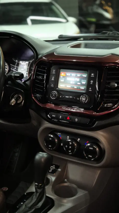 FIAT Toro 1.8 16V 4P FLEX FREEDOM AUTOMÁTICO, Foto 10