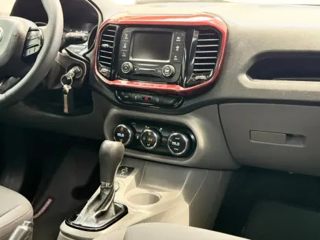 FIAT Toro 1.8 16V 4P FLEX FREEDOM AUTOMÁTICO, Foto 8