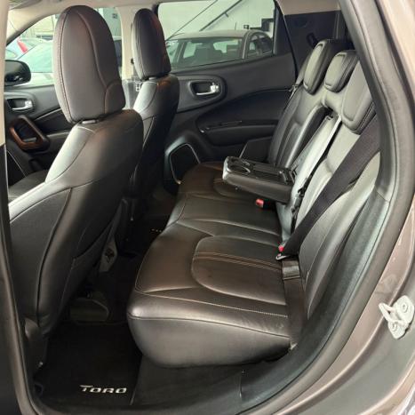 FIAT Toro 2.0 16V 4P VOLCANO 4WD TURBO DIESEL AUTOMTICO, Foto 13
