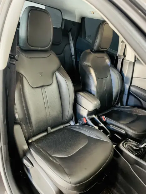 FIAT Toro 2.0 16V 4P VOLCANO 4WD TURBO DIESEL AUTOM�TICO, Foto 13