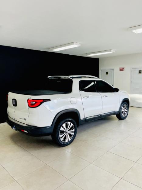 FIAT Toro 2.0 16V 4P VOLCANO 4WD TURBO DIESEL AUTOM�TICO, Foto 4