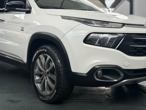 FIAT Toro 2.0 16V 4P VOLCANO 4WD TURBO DIESEL AUTOM�TICO, Foto 8