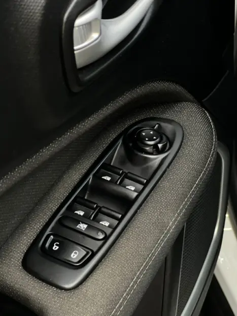 FIAT Toro 2.0 16V 4P 4WD FREEDOM TURBO DIESEL  AUTOM�TICO, Foto 10