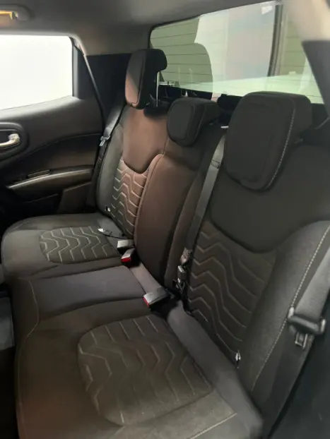 FIAT Toro 2.0 16V 4P 4WD FREEDOM TURBO DIESEL  AUTOM�TICO, Foto 12