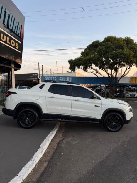 FIAT Toro 2.0 16V 4P 4WD ULTRA TURBO DIESEL AUTOM�TICO, Foto 2
