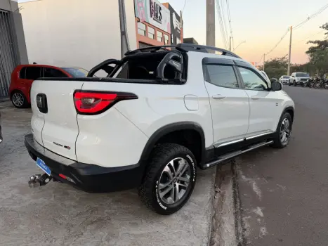 FIAT Toro 2.0 16V 4P 4WD FREEDOM TURBO DIESEL  AUTOM�TICO, Foto 9