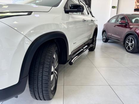 FIAT Toro 2.0 16V 4P VOLCANO 4WD TURBO DIESEL AUTOMÁTICO, Foto 11