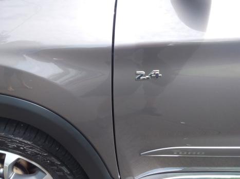 FIAT Toro 2.4 16V 4P MULTIAIR FLEX VOLCANO AUTOMTICO, Foto 4