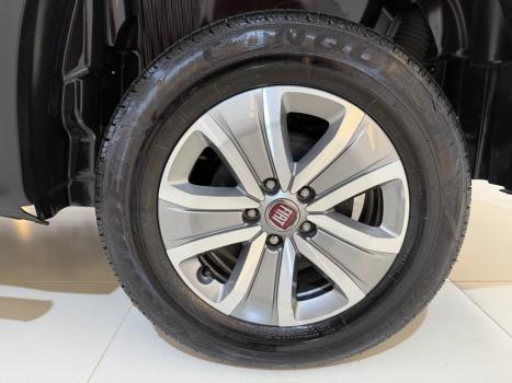 FIAT Toro 2.4 16V 4P FREEDOM MULTIAIR FLEX AUTOMTICO, Foto 17