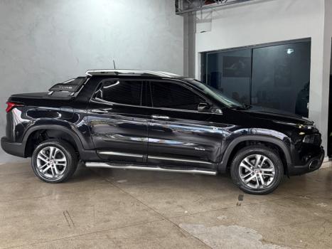 FIAT Toro 2.4 16V 4P MULTIAIR FLEX VOLCANO AUTOM�TICO, Foto 3