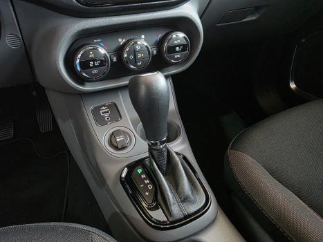 FIAT Toro 2.4 16V 4P MULTIAIR FLEX VOLCANO AUTOM�TICO, Foto 13