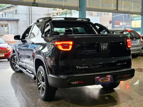 FIAT Toro 2.4 16V 4P FLEX FREEDOM ROAD AUTOM�TICO, Foto 4