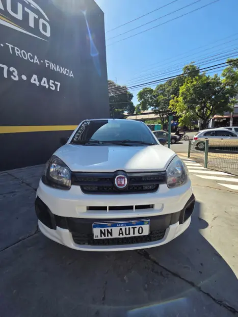 FIAT Uno 1.0 4P FLEX ATTRACTIVE, Foto 2