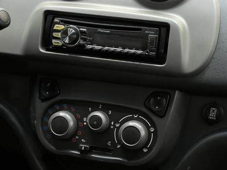 FIAT Uno 1.0 4P FLEX VIVACE, Foto 6