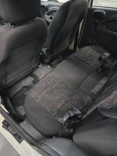 FIAT Uno 1.0 4P FLEX EVO VIVACE CELEBRATION, Foto 6