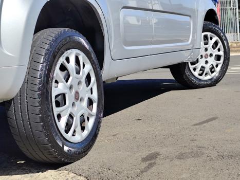 FIAT Uno 1.0 4P FLEX EVO VIVACE CELEBRATION, Foto 9