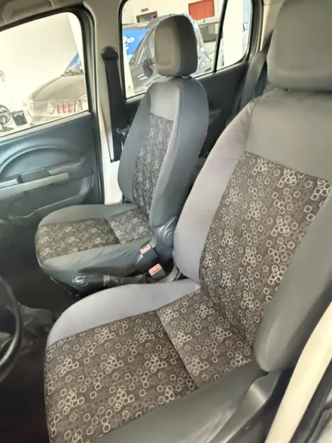 FIAT Uno 1.0 4P FLEX ATTRACTIVE, Foto 9