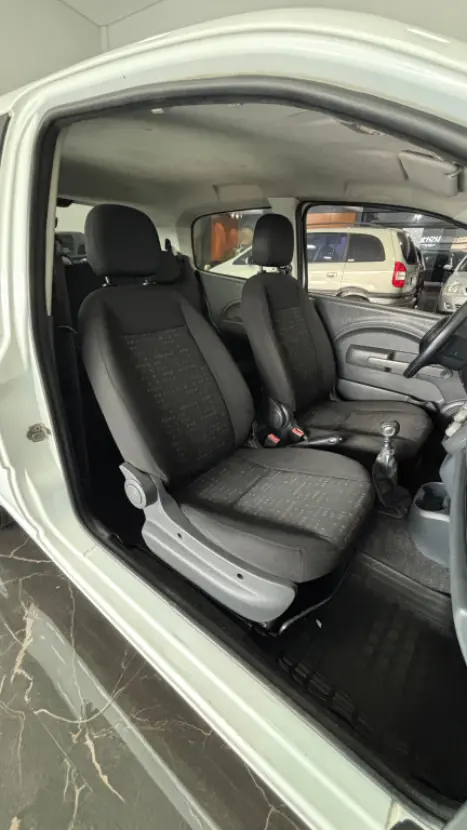 FIAT Uno 1.0 FLEX, Foto 10