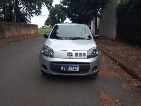 FIAT Uno 1.0 FLEX VIVACE, Foto 2