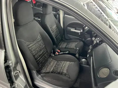 FIAT Uno 1.4 FLEX ATTRACTIVE, Foto 5