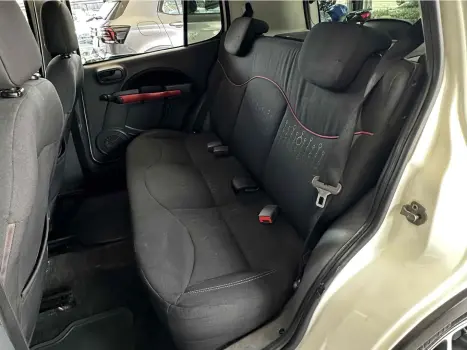 FIAT Uno 1.4 FLEX SPORTING, Foto 10