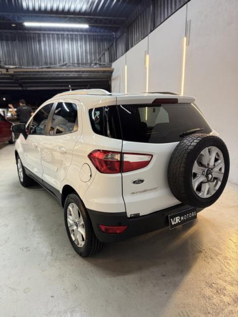 FORD Ecosport 1.6 4P TITANIUM SIGMA FLEX, Foto 4