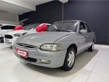 FORD Escort 1.8 I GLX, Foto 1