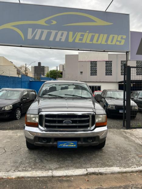 FORD F-250 4.2 V6 XLT CABINE DUPLA, Foto 2