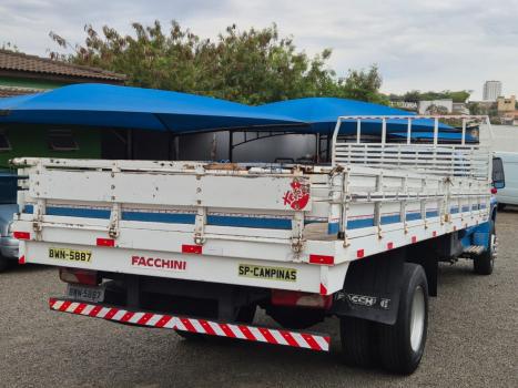 FORD F-600 , Foto 4 FORD F-600 , Foto 4