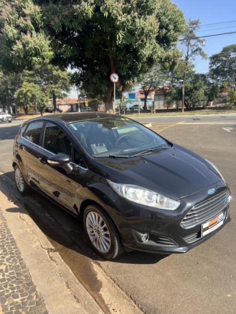 FORD Fiesta Hatch 1.6 16V 4P FLEX TITANIUM POWERSHIFT AUTOMTICO, Foto 4