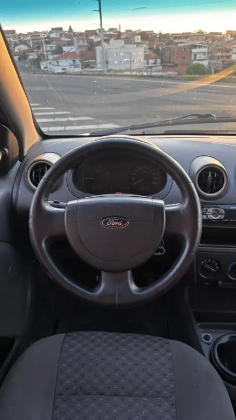 FORD Fiesta Hatch 1.6 4P FLEX, Foto 8