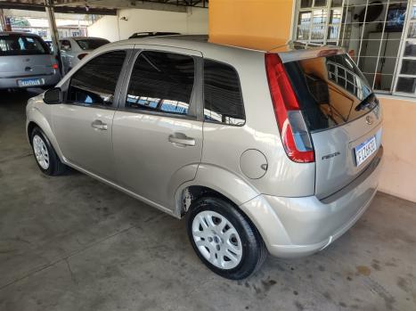 FORD Fiesta Hatch 1.6 4P, Foto 2