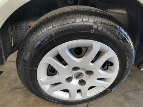 FORD Fiesta Hatch 1.6 4P, Foto 11