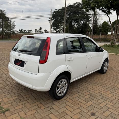 FORD Fiesta Hatch 1.6 16V 4P SE FLEX, Foto 4