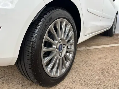 FORD Fiesta Hatch 1.6 16V 4P TITANIUM FLEX, Foto 9