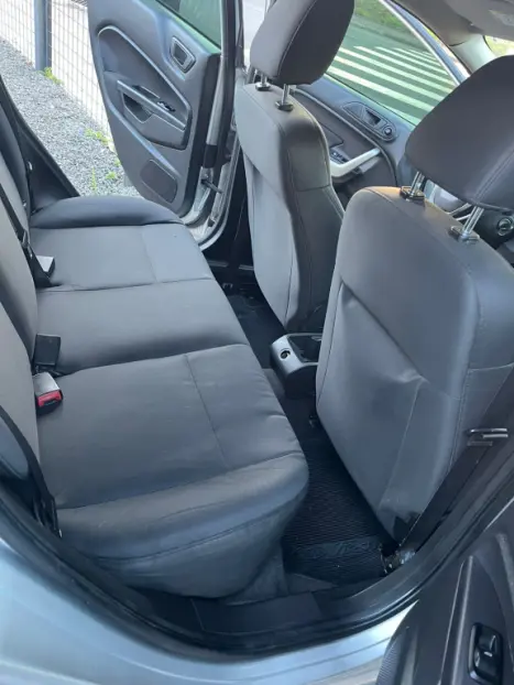 FORD Fiesta Hatch 1.6 16V 4P SE FLEX, Foto 8 FORD Fiesta Hatch 1.6 16V 4P SE FLEX, Foto 8