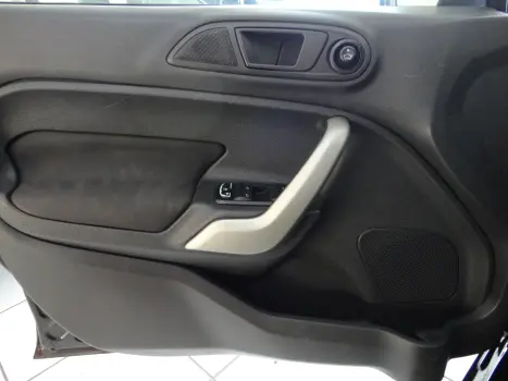 FORD Fiesta Hatch 1.6 16V 4P SE FLEX, Foto 8