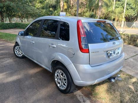 FORD Fiesta Hatch 1.6 4P ROCAM FLEX, Foto 6