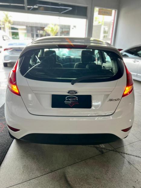 FORD Fiesta Hatch 1.5 16V 4P S FLEX, Foto 5
